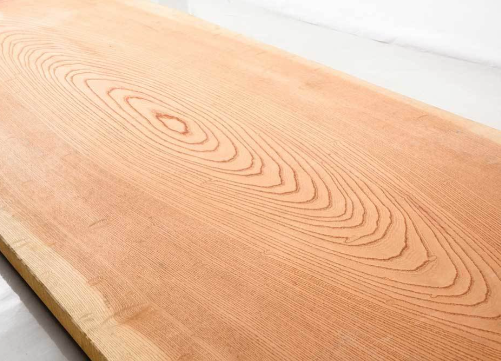 会太銘木店‗木目が非常に美しい欅の銘木のアップ画像