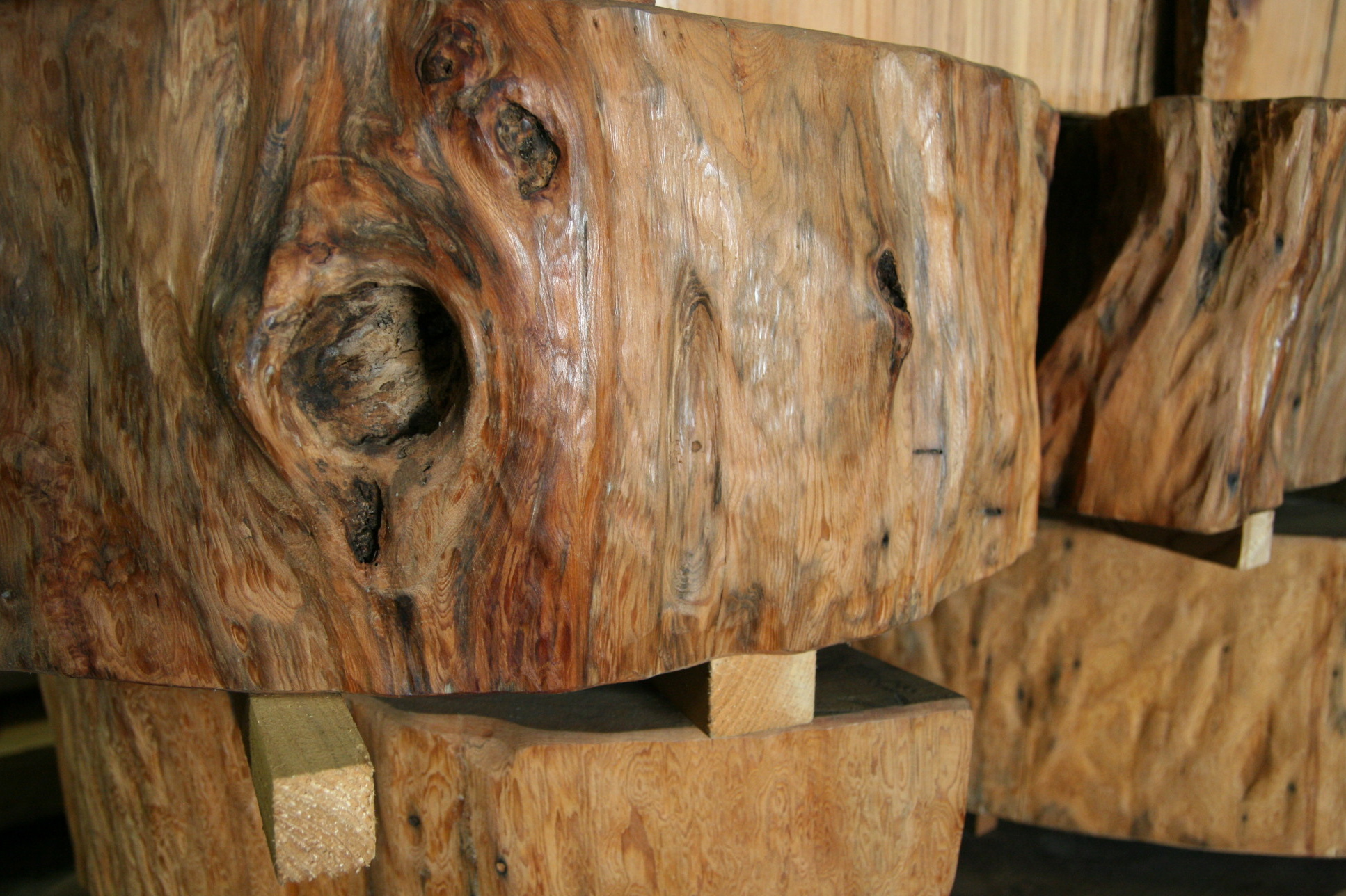 屋久杉 一枚板のテーブル,無垢の一枚板販売,木目のカウンター,ケヤキ 