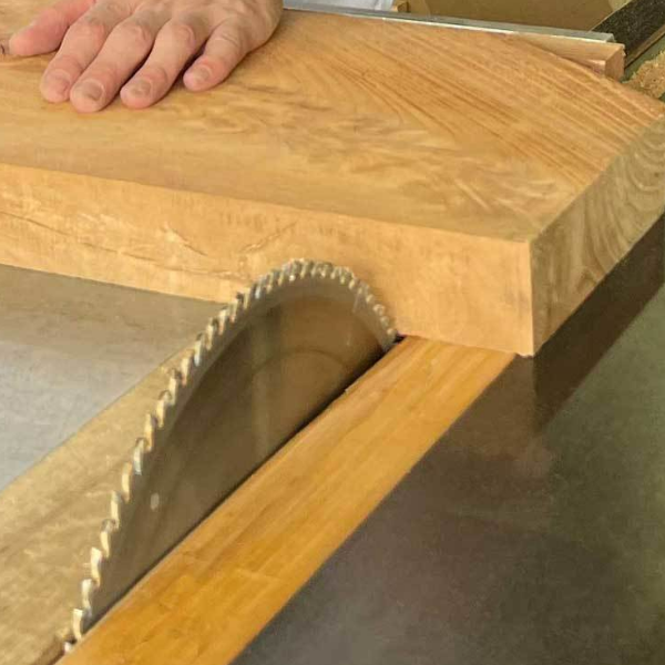 会太銘木店　茨城県常陸太田　木材加工　ご希望の家具に加工いたします